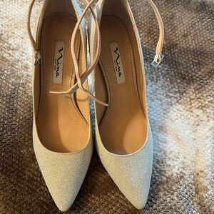 Nina Women's Glittery Cream Heels